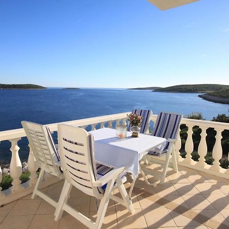 Apartments By The Sea Milna, Vis - 8944 Экстерьер фото